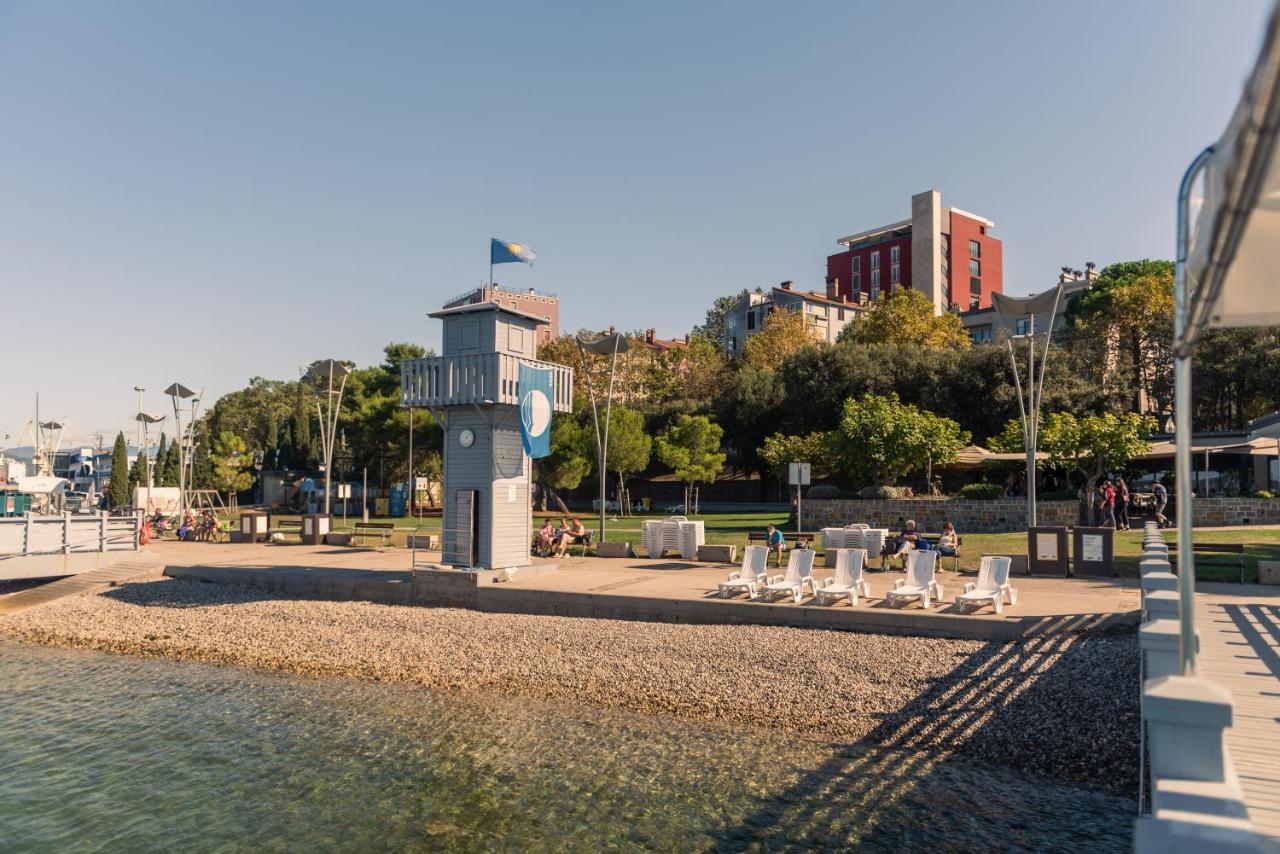 Koper Seaside Residence Exteriör bild